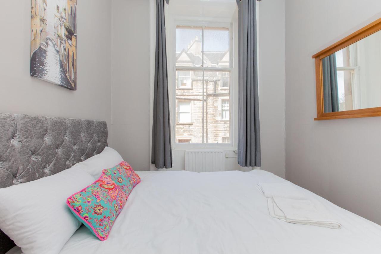 אדינבורו Bright & Homely City Centre Apartment Near Holyrood מראה חיצוני תמונה
