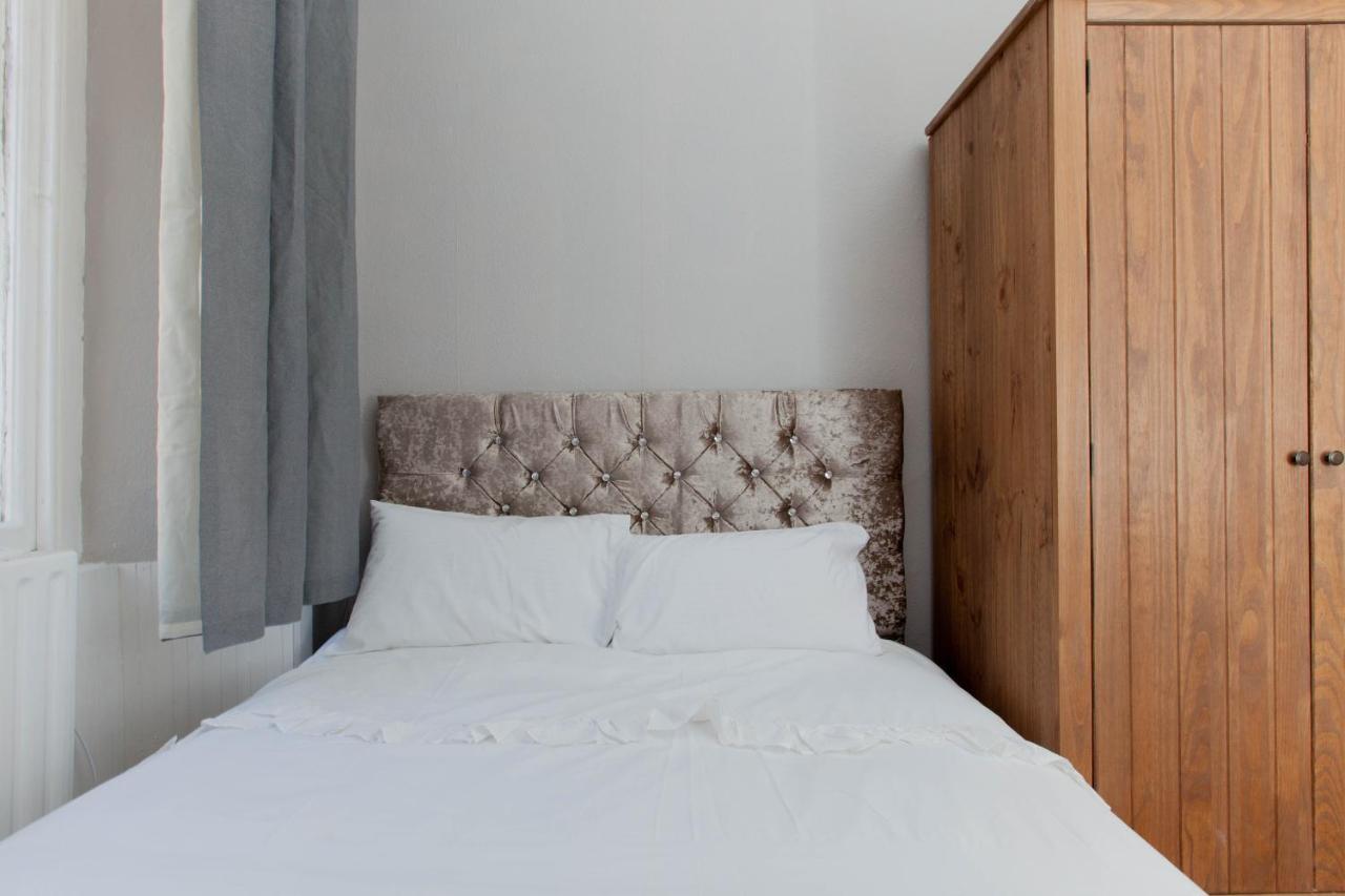 אדינבורו Bright & Homely City Centre Apartment Near Holyrood מראה חיצוני תמונה